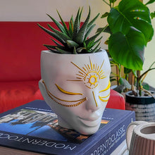 Load image into Gallery viewer, white tabletop face planter
